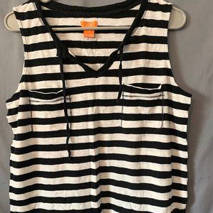 WOMANS TANK BLACK & WHITE TANK SUMMER TOP